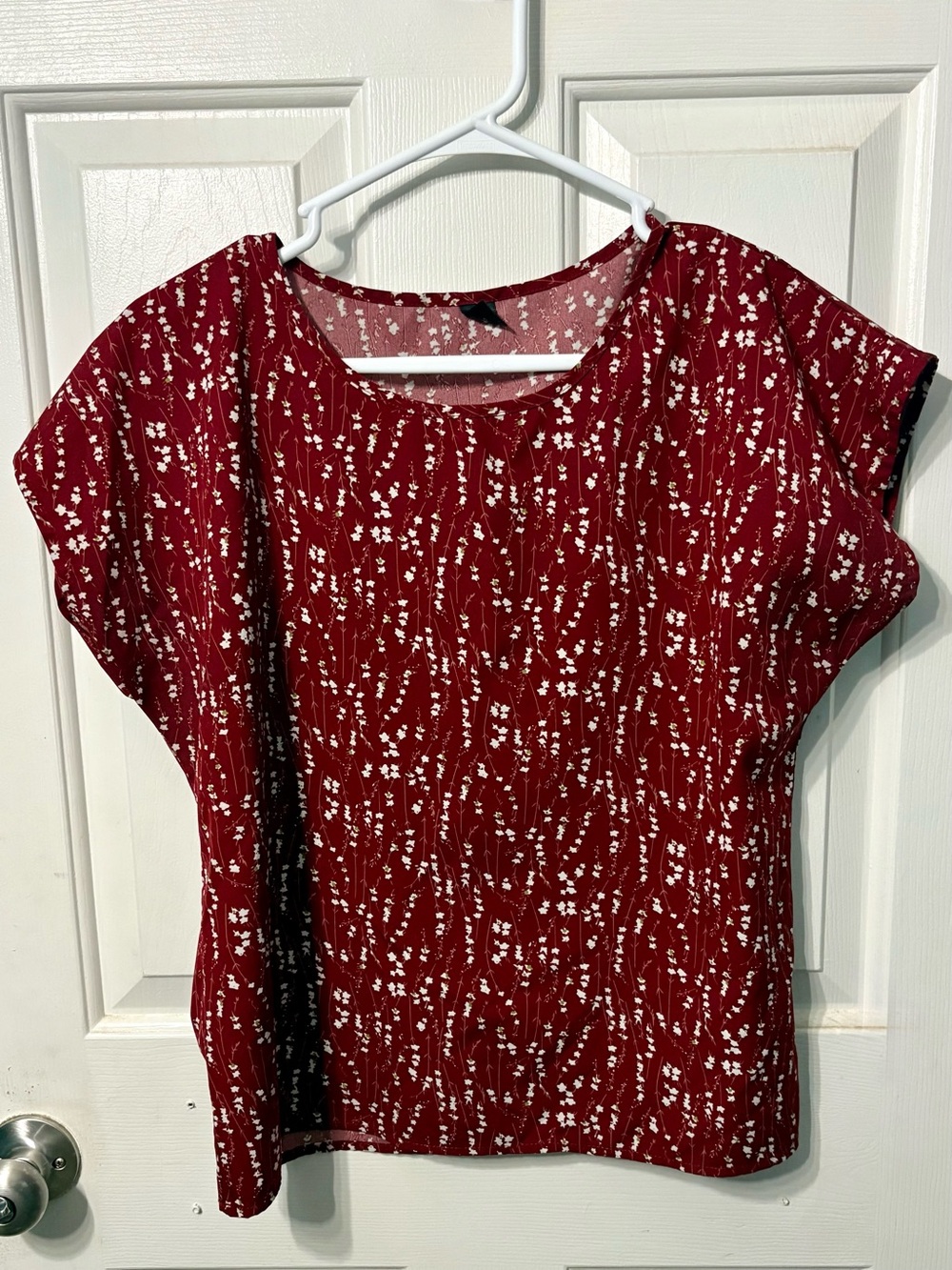 SHEIN Red ditsy floral short sleeve blouse